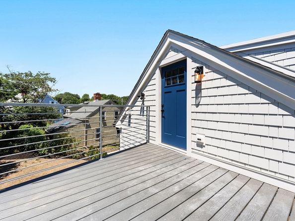 290 Washington St 3, Marblehead MA 01945