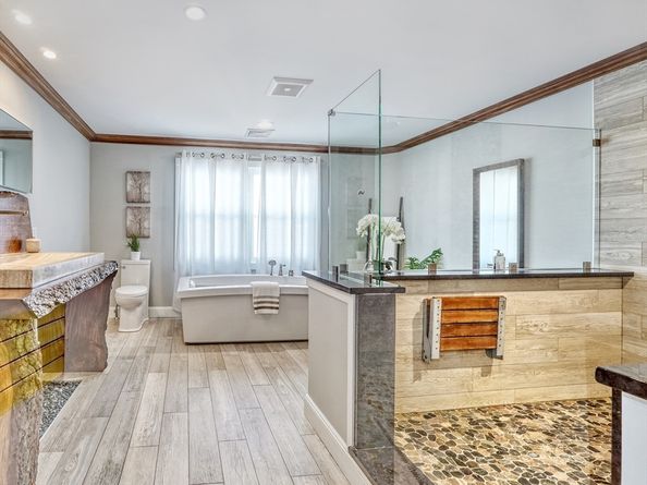 83 Altamont Ave, Melrose MA 02176