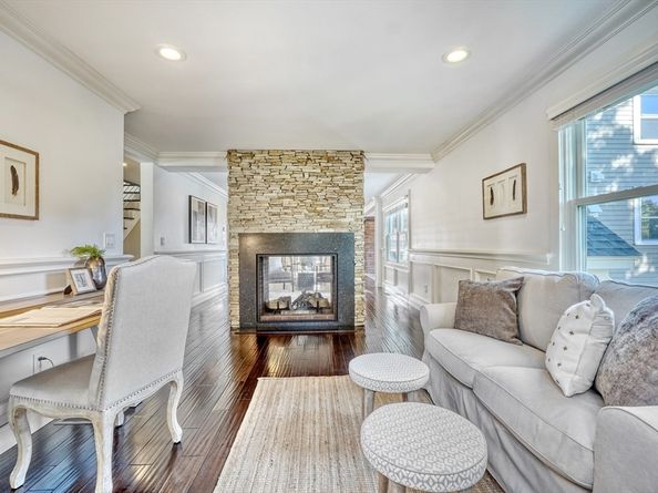 83 Altamont Ave, Melrose MA 02176