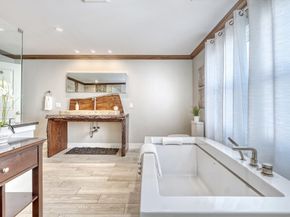 83 Altamont Ave, Melrose MA 02176