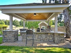 83 Altamont Ave, Melrose MA 02176