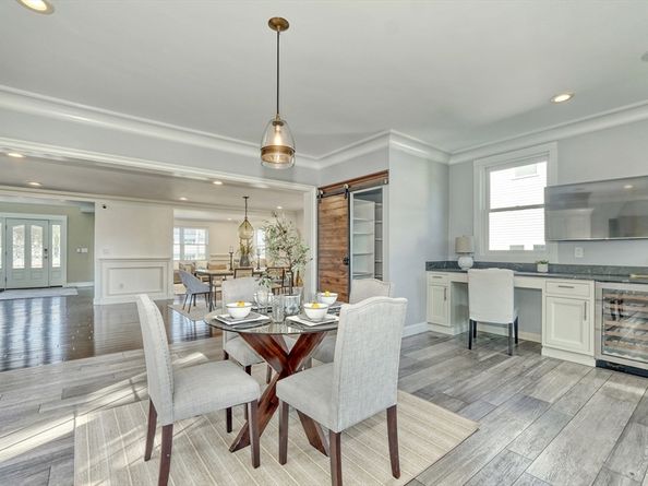 83 Altamont Ave, Melrose MA 02176