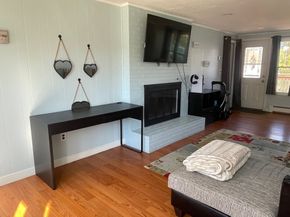 41 Lee Ave, Fitchburg MA 01420