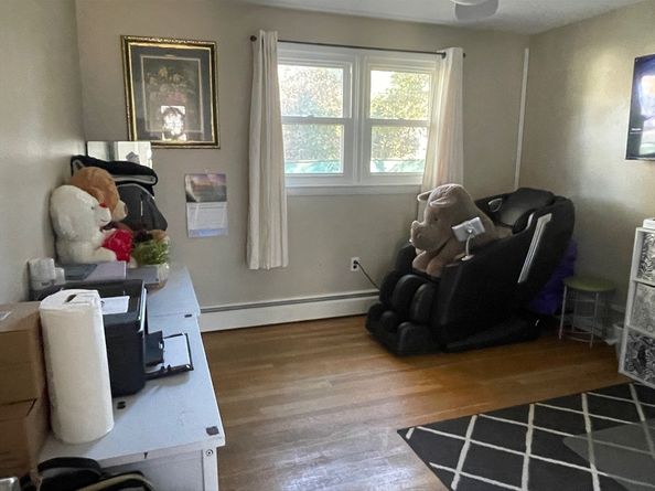 41 Lee Ave, Fitchburg MA 01420