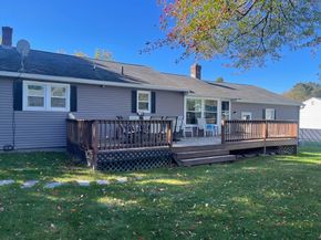 41 Lee Ave, Fitchburg MA 01420
