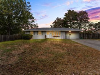 38 Stephen Dr