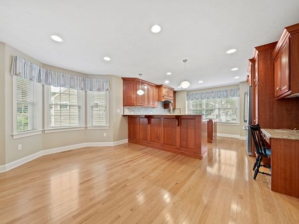 18 Ben Hogan Lndg 18, Weymouth MA 02190