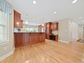 18 Ben Hogan Lndg 18, Weymouth MA 02190