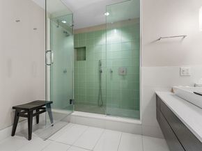 453 Washington St 5A, Boston MA 02111