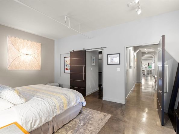 453 Washington St 5A, Boston MA 02111