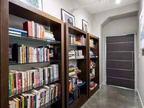 453 Washington St 5A, Boston MA 02111