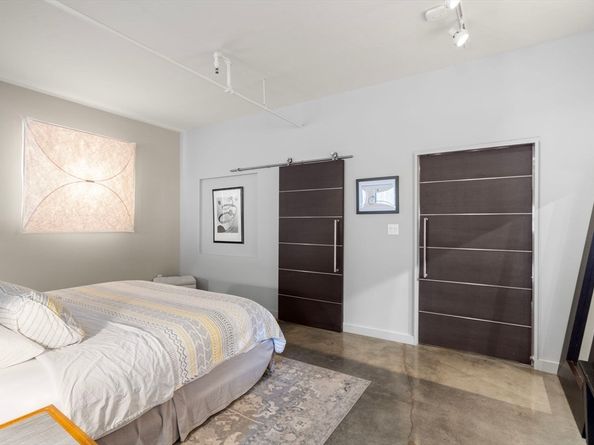 453 Washington St 5A, Boston MA 02111