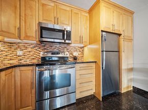 99 Pleasant St 21, Watertown MA 02472