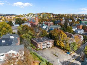 99 Pleasant St 21, Watertown MA 02472