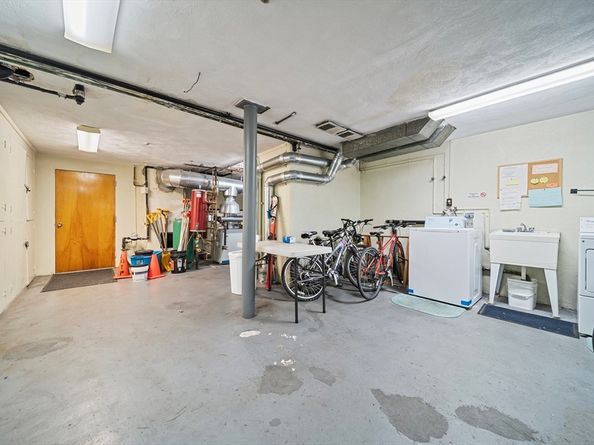 99 Pleasant St 21, Watertown MA 02472