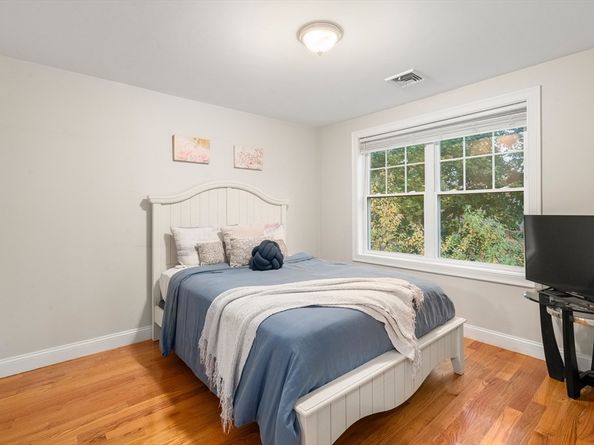 1501 Liberty St, Braintree MA 02184