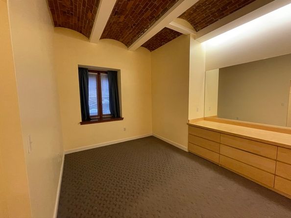 61 Prince St 1C, Boston MA 02113