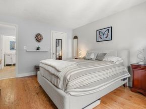 7 Greenbriar Dr 304, North Reading MA 01864