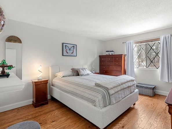 7 Greenbriar Dr 304, North Reading MA 01864