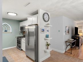 7 Greenbriar Dr 304, North Reading MA 01864