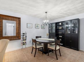 7 Greenbriar Dr 304, North Reading MA 01864