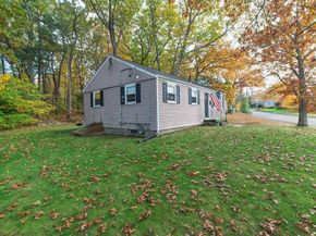 4 Edward Cody Lane, Weymouth MA 02190