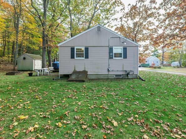 4 Edward Cody Lane, Weymouth MA 02190