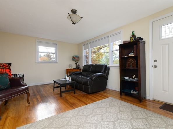 4 Edward Cody Lane, Weymouth MA 02190