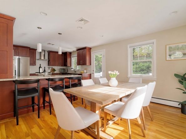 10 Hackensack Ter, Boston MA 02467