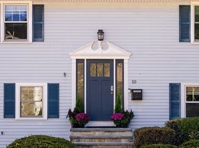 10 Hackensack Ter, Boston MA 02467