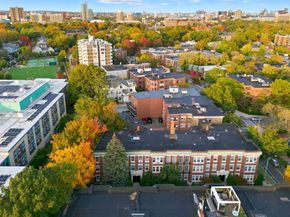 10 Bradford Ter 5, Brookline MA 02446