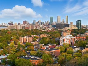 10 Bradford Ter 5, Brookline MA 02446