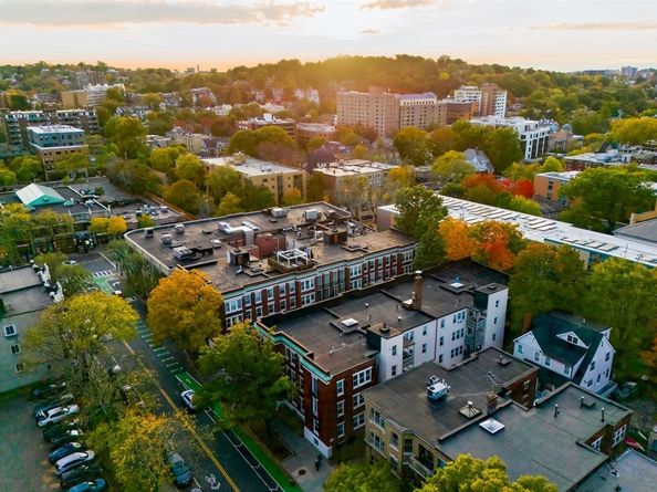10 Bradford Ter 5, Brookline MA 02446
