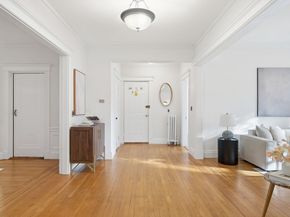 10 Bradford Ter 5, Brookline MA 02446