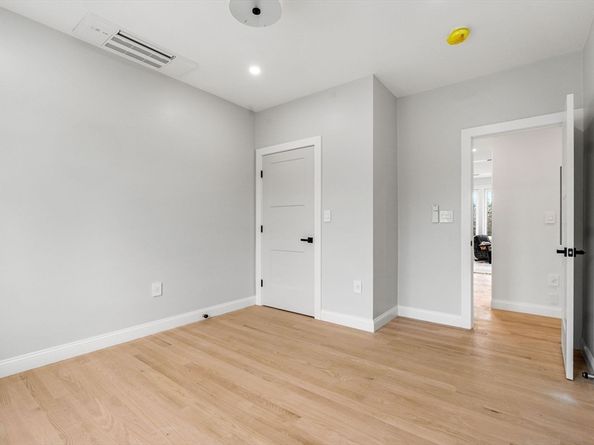 5 Nancia 2, Boston MA 02128