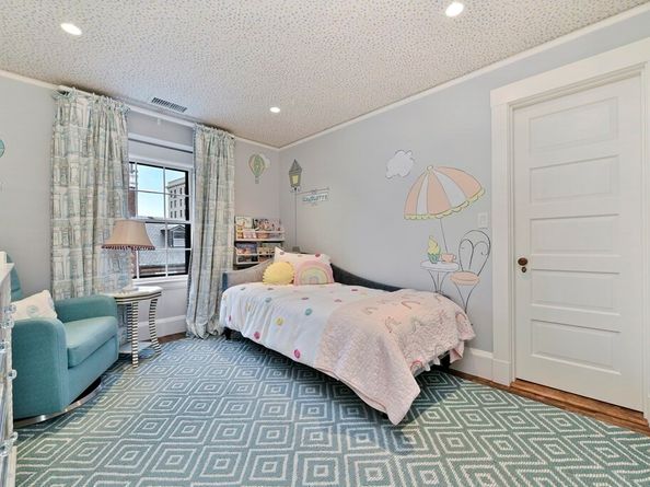 59 Chestnut Street, Boston MA 02108