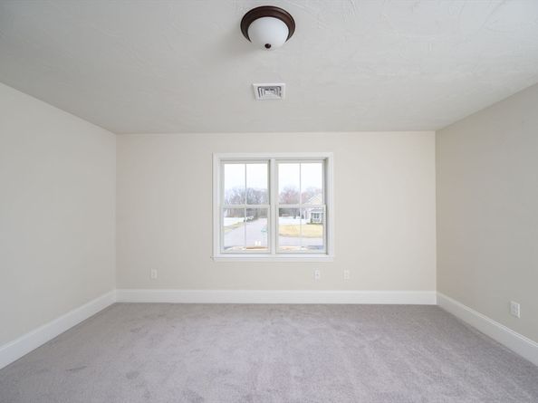 44 Metacomet Road 44, West Bridgewater MA 02379