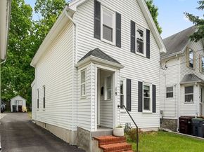 18 Harding Ter, Dedham MA 02026