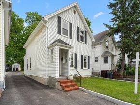 18 Harding Ter, Dedham MA 02026
