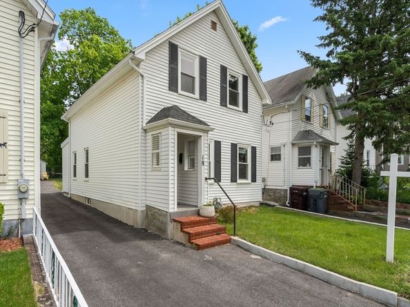 18 Harding Ter, Dedham MA 02026