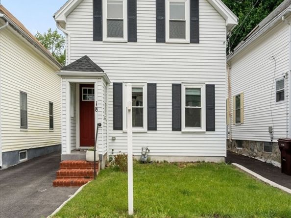 18 Harding Ter, Dedham MA 02026