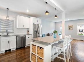 18 Harding Ter, Dedham MA 02026