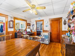 208 Fifth St, Leominster MA 01453