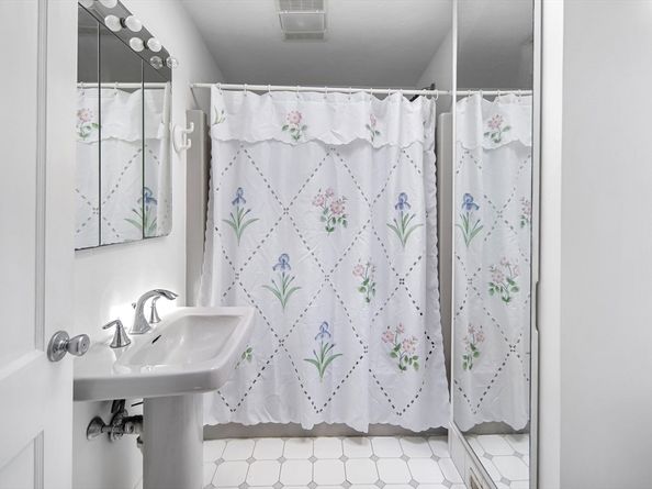 75 Cherry St, Newton MA 02465
