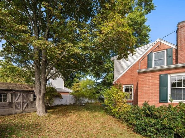 75 Cherry St, Newton MA 02465