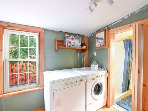 8 Weston Ave, Wareham MA 02571