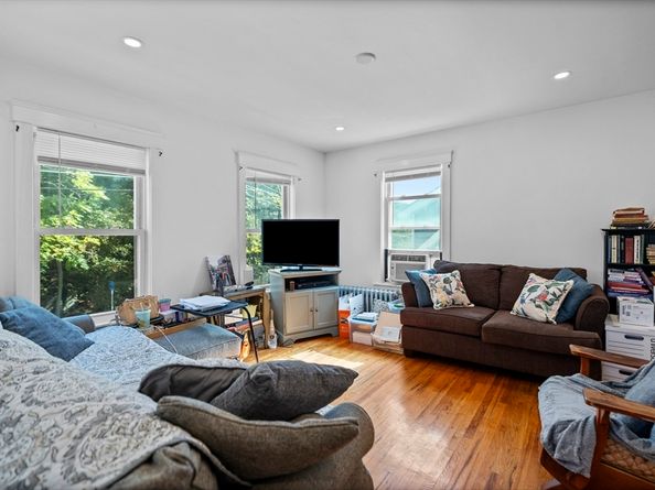 90 Pierce St, Malden MA 02148