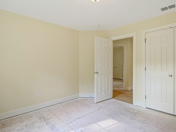 14A Welch Ave, Rutland MA 01543