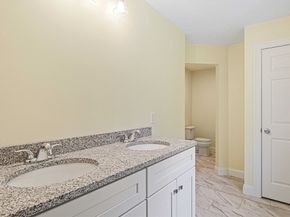 14A Welch Ave, Rutland MA 01543