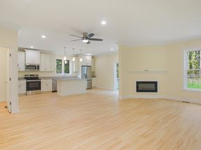 14A Welch Ave, Rutland MA 01543